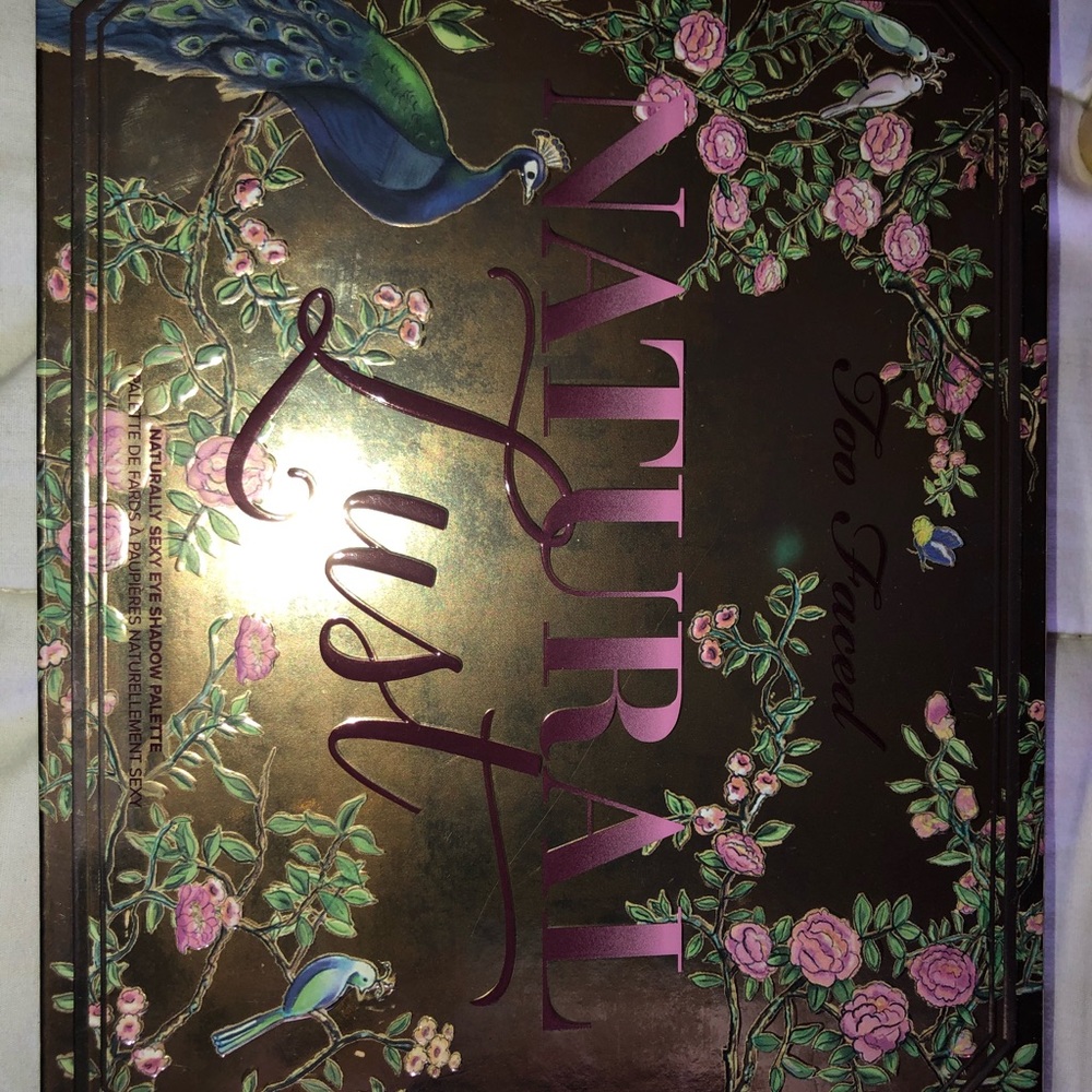 Eyeshadow palette😍😍🤗